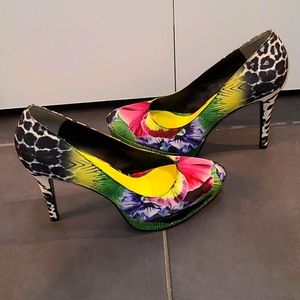 Featured! - Nine West Gorgeous Floral Stilettos ♥️